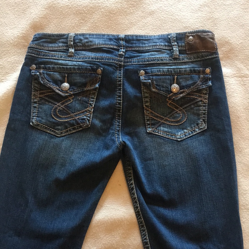 SILVER JEANS Pioneer Flap Boot Plus Sz 33